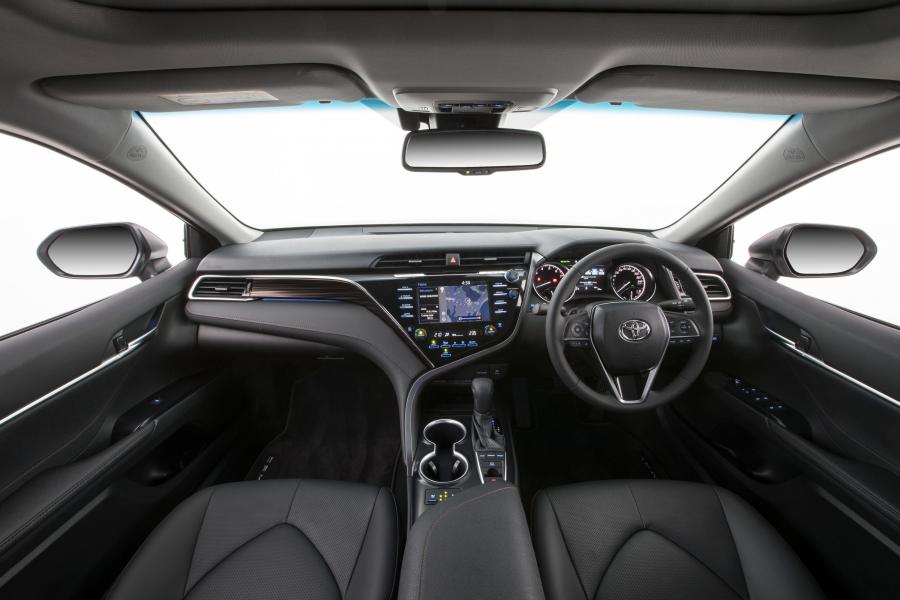 Торпедо Toyota Camry SL 2017 года  (AU) (фото 2 из 8)